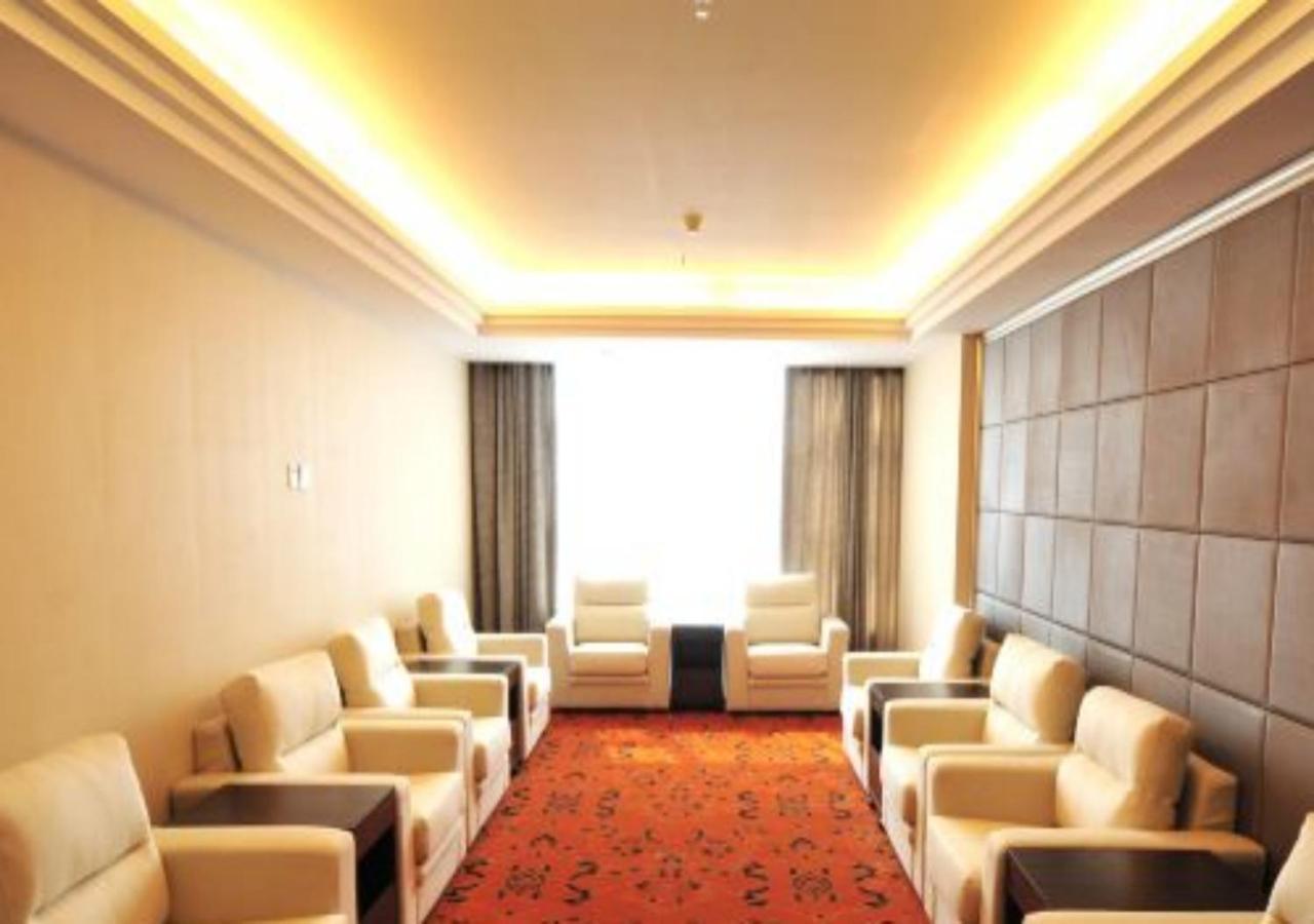 Jinwan International Hotel Qinzhou  Екстериор снимка