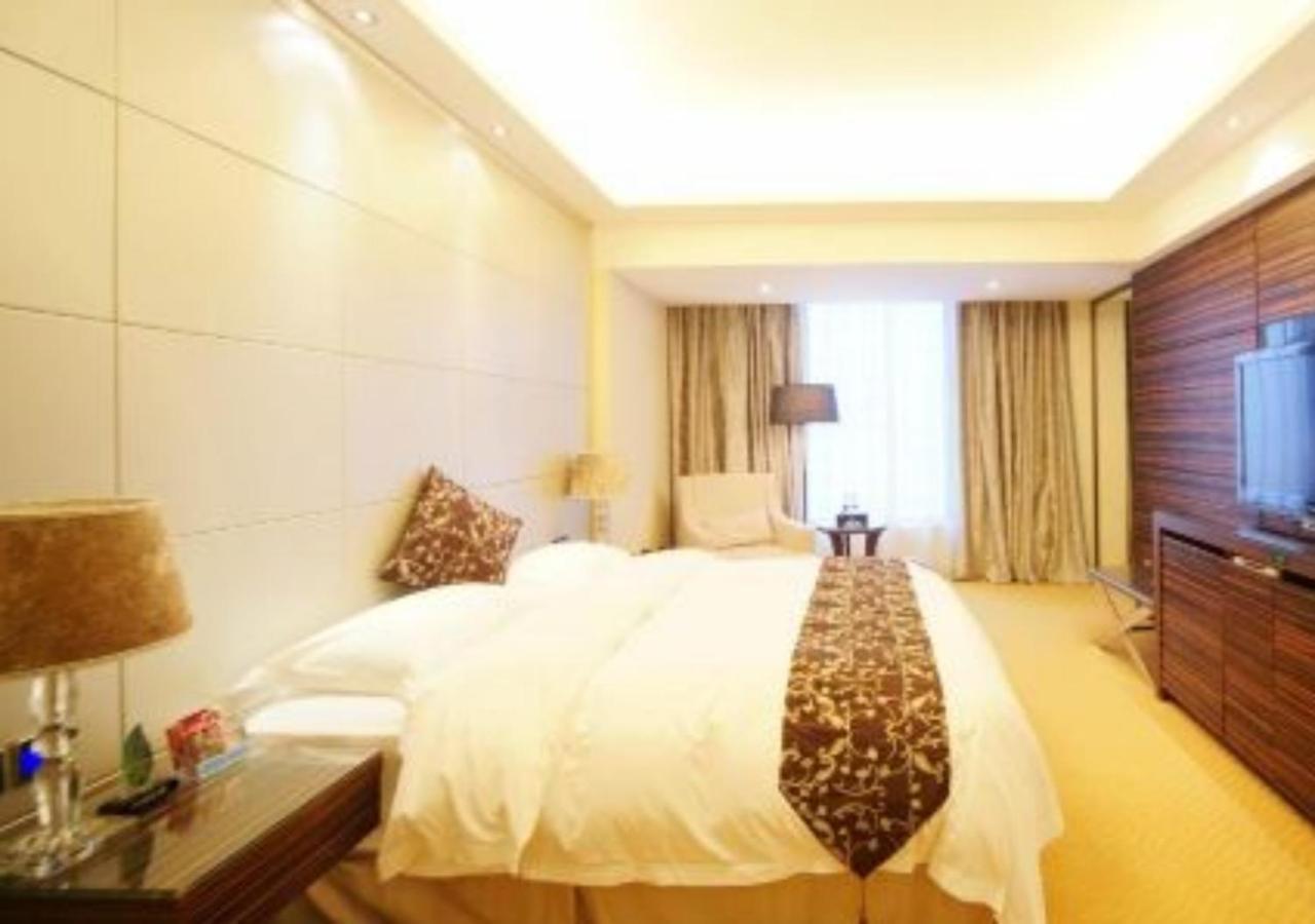 Jinwan International Hotel Qinzhou  Екстериор снимка